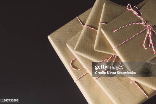 935 Plain Brown Wrapper Stock Photos, High-Res Pictures, and Images - Getty  Images