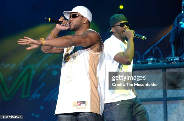 Flo Rida performs during 102.7 KIIS FM's Wango Tango at Irvine Meadows Amphitheatre on May 10, 2008 in Irvine, California.