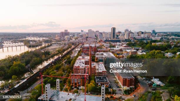 aerial over richmond, virginia - richmond virginia stock pictures, royalty-free photos & images