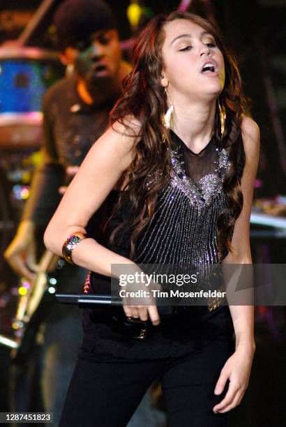 Miley Cyrus performs during 102.7 KIIS FM's Wango Tango at Irvine Meadows Amphitheatre on May 10, 2008 in Irvine, California.