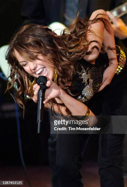 Miley Cyrus performs during 102.7 KIIS FM's Wango Tango at Irvine Meadows Amphitheatre on May 10, 2008 in Irvine, California.