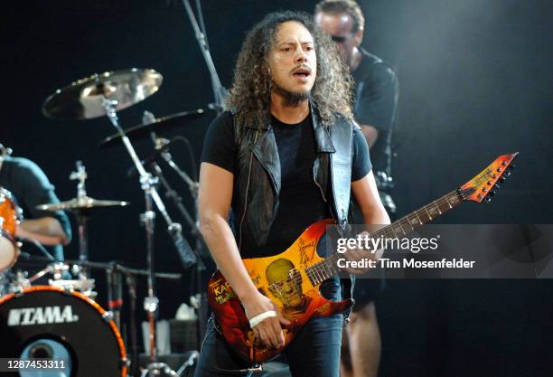 Kirk Hammett of Metallica performs during KROQ's Weenie Roast y Fiesta at Irvine Meadows Amphitheatre on May 17, 2008 in Irvine, California.