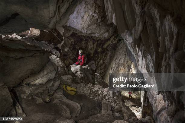 callarano cave well - calcite stock pictures, royalty-free photos & images