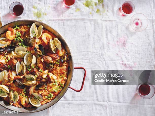 seafood paella - dirty pan stock pictures, royalty-free photos & images