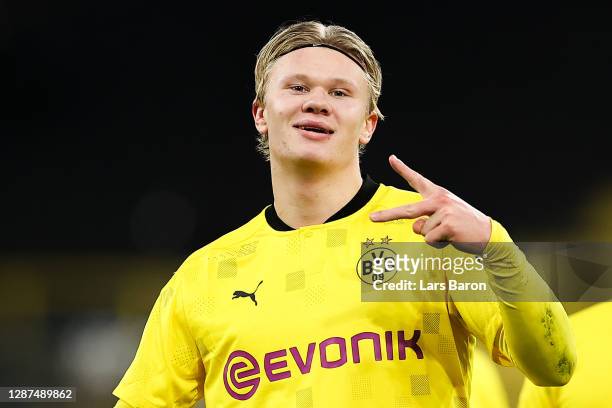 Erling Haaland of Borussia Dortmund celebrates after scoring their sides third goal during the UEFA Champions League Group F stage match between...