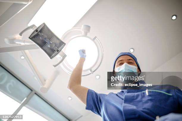 complicated surgery - personal perspective doctor stock pictures, royalty-free photos & images