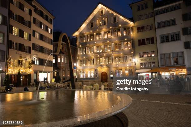 munsterhof square in zurich, switzerland - zurich cafe stock pictures, royalty-free photos & images