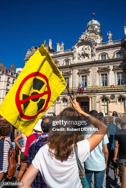 La Marche pour le climat a rassemblé 10 000 personnes qui avaient décidé de faire le siège de l'Hotel de Ville avant de défiler dans les rues du...