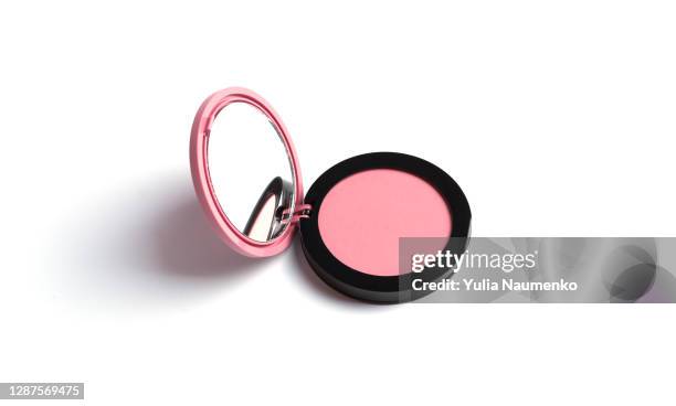 compact blush on white background. - rouge stockfoto's en -beelden