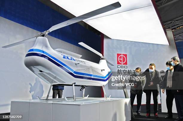 Dual Crossing Rotor Heli 16 Dual Rotor Stock Photos, High-Res Pictures, and Images - Getty Images