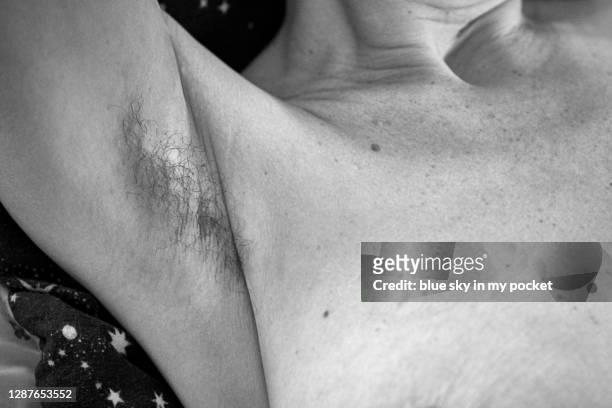 28 Pubic Hair Women Photos and Premium High Res Pictures - Getty Images