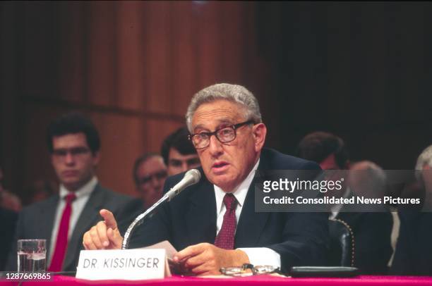 Former US Secretary of State Henry Kissinger testifies before the US Senate Select Committee on POW/MIA Affairs, Washington DC, September 22, 1992....