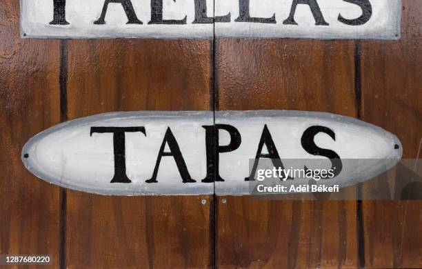 Tapas Text Tapas Icon Photos and Premium High Res Pictures - Getty Images
