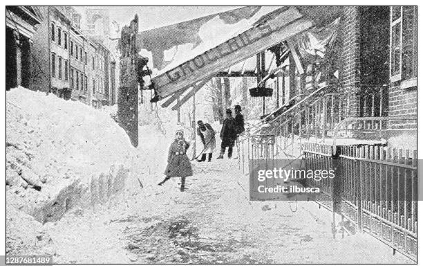 stockillustraties, clipart, cartoons en iconen met antieke zwart-wit foto van new york: sneeuwstorm van maart 1888 - 1888
