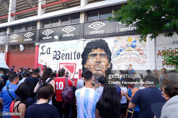 Fans mourn Diego Maradona at Argentinos Juniors' Diego Maradona Stadium on November 25, 2020 in Buenos Aires, Argentina. Diego Maradona, considered...