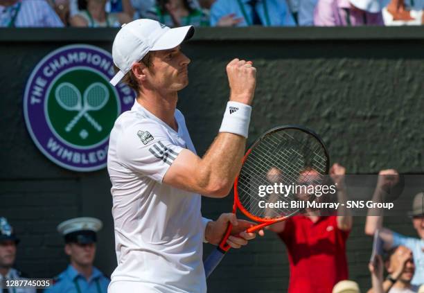 Novak DJOKOVIC Andy MURRAY .WIMBLEDON - LONDON.Andy Murray celebrates a point against Novak Djokovic.