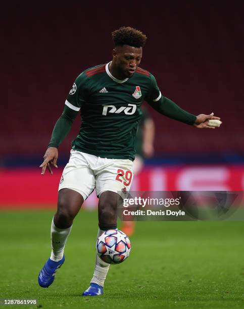 Ze Luis of Lokomotiv Moskva controls the ball during the UEFA Champions League Group A stage match between Atletico Madrid and Lokomotiv Moskva at...