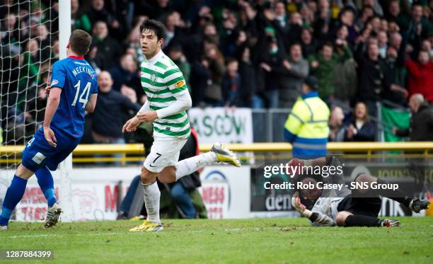 V CELTIC.TULLOCH CALEDONIAN STADIUM - INVERNESS.Miku celebrates after scoring Celtic's third goal of the game