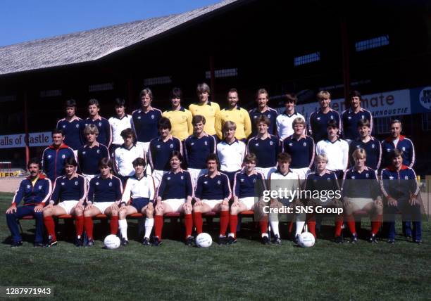 Back Row : Ian Fleming, Chic McLelland, Rowan Hamilton, Iain McDonald, Bobby Geddes, Colin Kelly, Alan Blair, George McGeachie, Thomas McKinlay,...