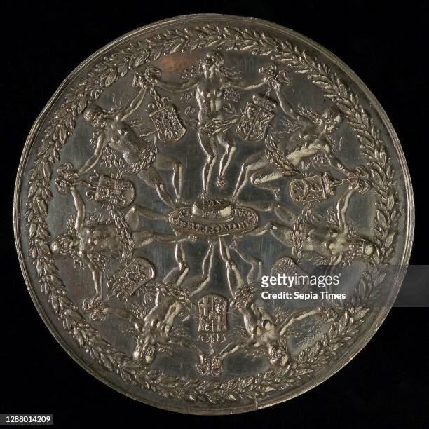 Sebastiaan Dadler, Medal on the Peace of Munster, penny footage silver, seven virgins in between which coats of arms placed in circle with the...