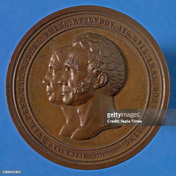 Schouberg, Medal on the 25th wedding of Prince Frederick of the Netherlands and Princess Louisa of Prussia, wedding medal medal bronze medal 5,7 d 0...