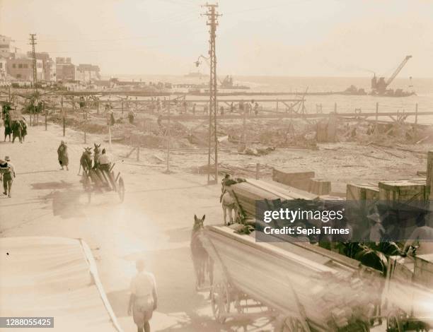 Jaffa quay in construction. 1934, Israel, Tel Aviv.