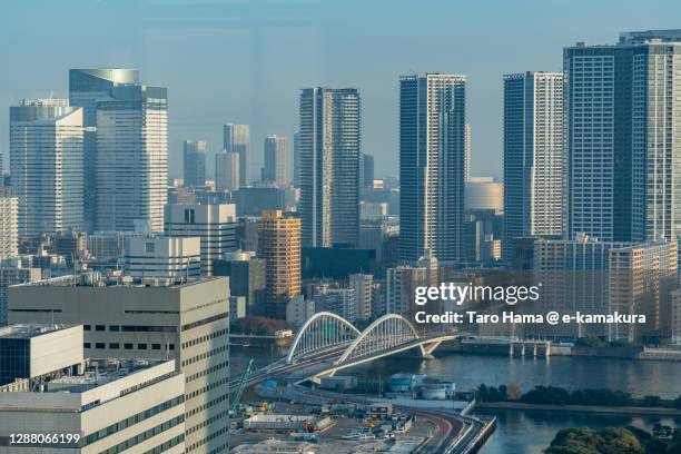 city buildings in tokyo of japan - tsukishima tokyo stock pictures, royalty-free photos & images