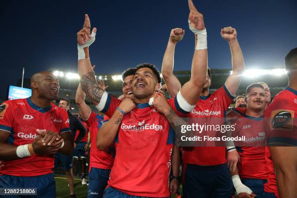 Tasman players celebrate during the Mitre 10 Cup Final between Auckland and Tasman at Eden Park on November 28, 2020 in Auckland, New Zealand.