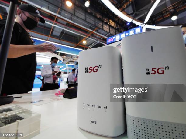 5g Router Photos and Premium High Res Pictures - Getty Images