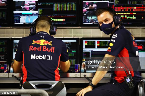 724 Simon Rennie Photos & High Res Pictures - Getty Images