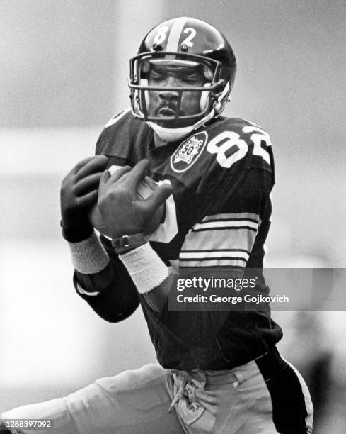 Wide receiver John Stallworth of the Pittsburgh Steelers catches a pass against the Cleveland Browns during a 1982 season game at Three Rivers...