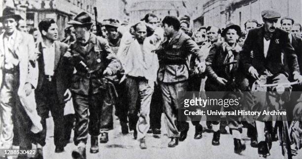 Partisans capture a fascist in Milan, on the day of the uprising of 1945.