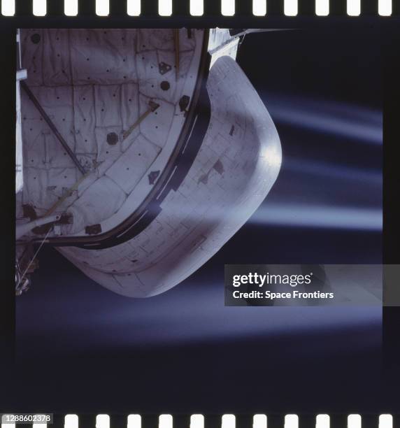 Nasa Command Pod 29 Orbital Maneuvering System Oms Pods And A Stock Photos, High-Res ...