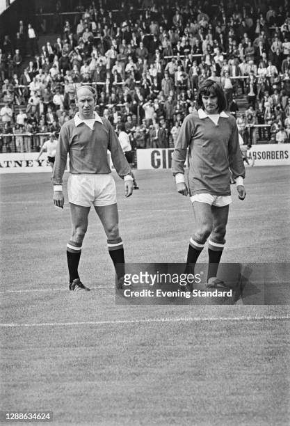 Footballers Bobby Charlton and George Best of Manchester United FC, UK, 1971.