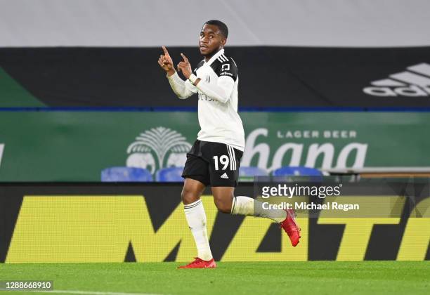 Ademola Lookman of Fulham celebrates after scoring their team's first goal during the Premier League match between Leicester City and Fulham at The...