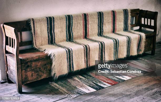 old bench bed, traditional in te old house. - shabby chic stockfoto's en -beelden
