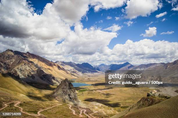 scenic view of landscape and mountains against sky,mendoza,argentina - mendoza stockfoto's en -beelden