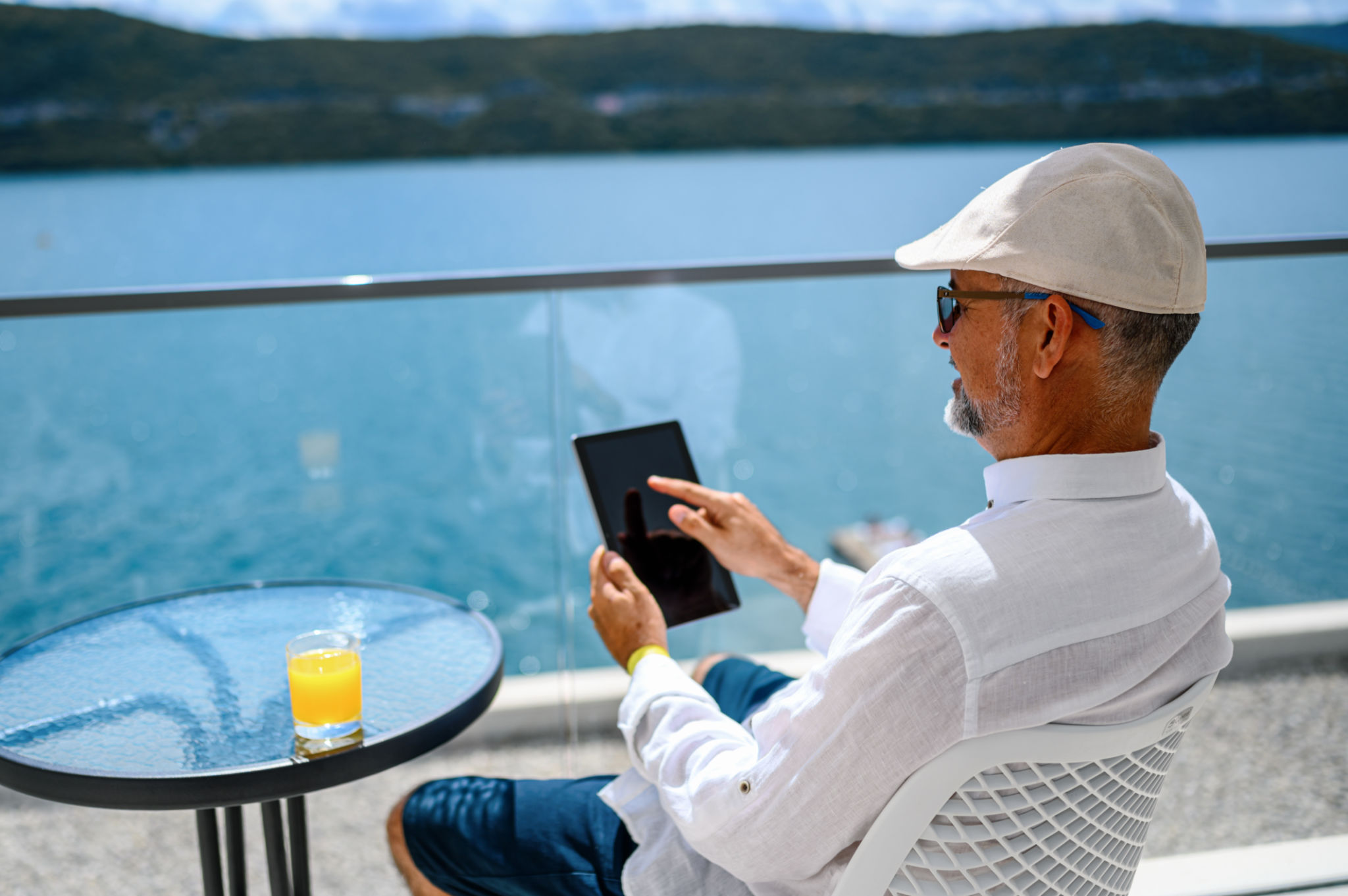 cruise ship email