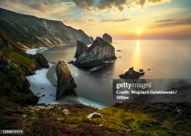 scenic view of sea against sky during sunset,county donegal,ireland - county donegal 個照片及圖片檔