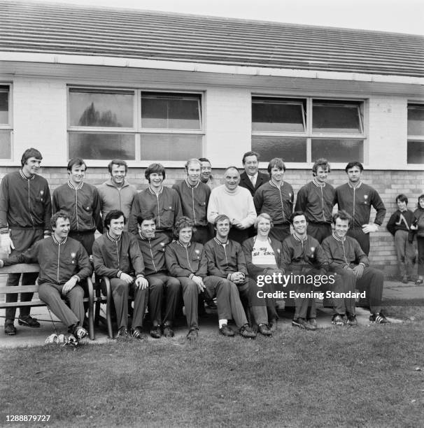 The Switzerland national football team, UK, November 1971. Third from the right in front is team captain Karl Odermatt.