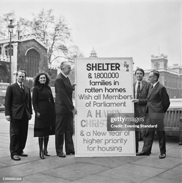 From left to right, Shelter director John Willis, Joan Ruddock, Conservative politician Sir Brandon Rhys-Williams, Liberal politician David Steel and...