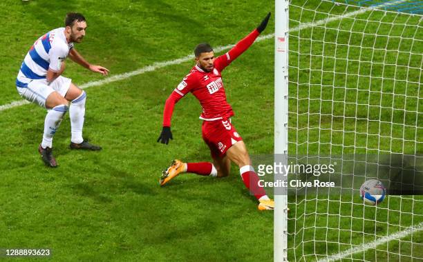 Nahki Wells of Bristol City scores their team's first goal during the Sky Bet Championship match between Queens Park Rangers and Bristol City at The...
