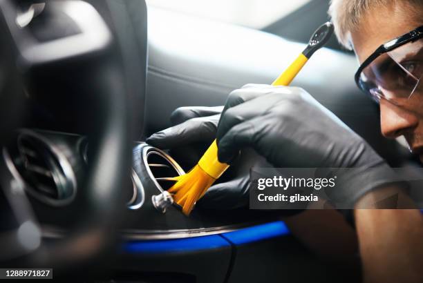 car detailing service. - luva preta imagens e fotografias de stock