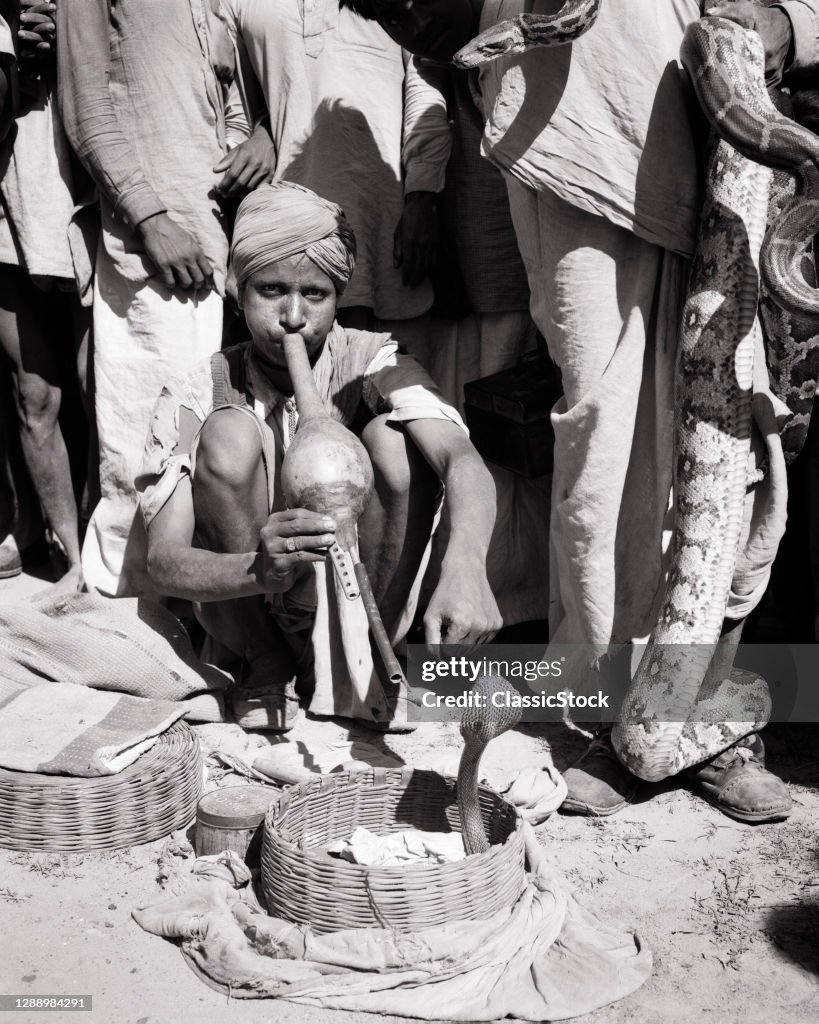 1950s Street Performers in India