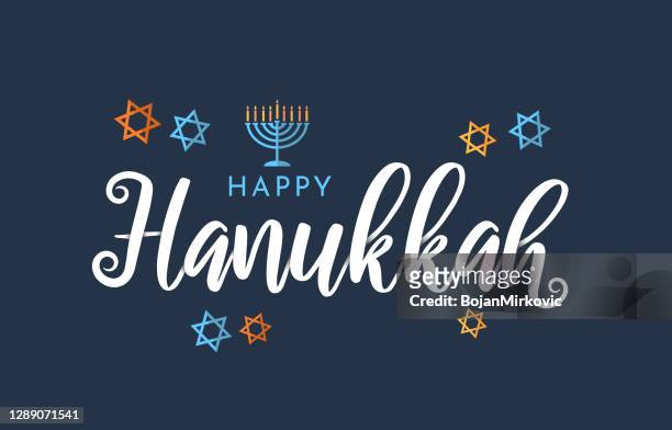 illustrazioni stock, clip art, cartoni animati e icone di tendenza di happy hanukkah lettering su sfondo blu con menorah e stelle. vettore - felicità