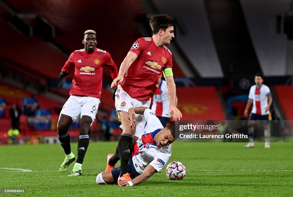 Manchester United v Paris Saint-Germain: Group H - UEFA Champions League