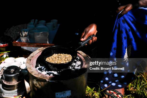 ethiopian coffee ceremony - äthiopien stock-fotos und bilder