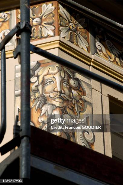 Chantier et peinture en trompe-l'oeil de Edgar Mahler a Pfaffenhoffen le 16 mai 2013, France