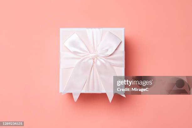 Pink Box Layout Square Box Layout Photos and Premium High Res Pictures - Getty Images