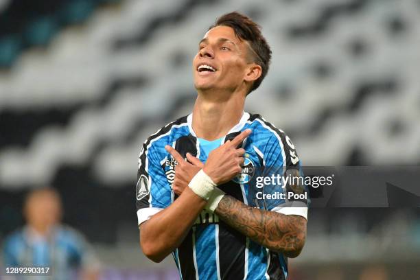 Ferreira of Gremio celebrates after scoring the first goal of his team during a round of sixteen second leg match of Copa CONMEBOL Libertadores...